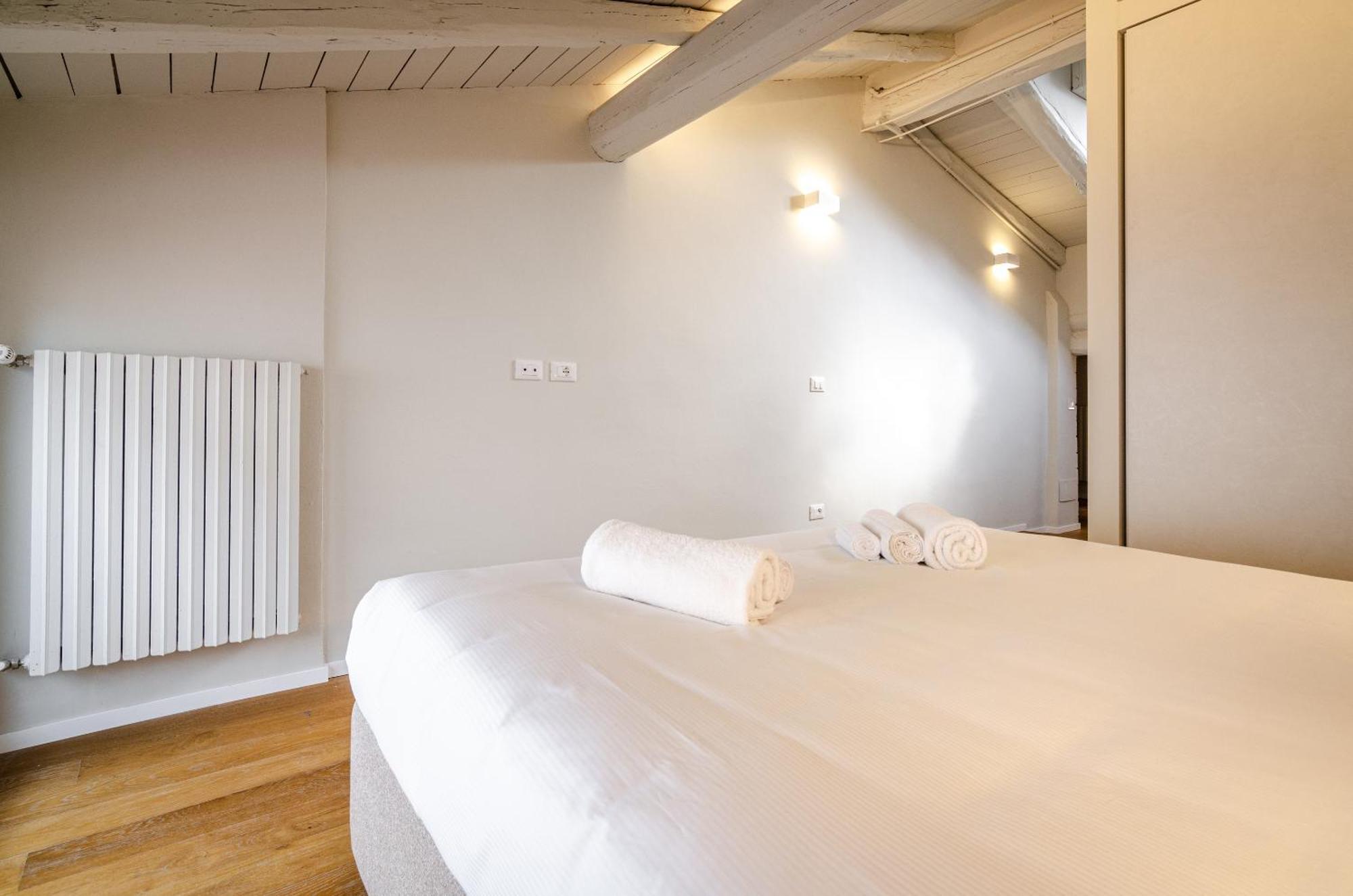 Portanova Loft Lägenhet Bologna Exteriör bild